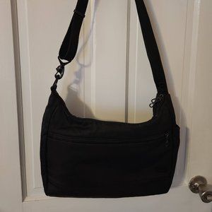 Pacsafe | Citysafe | CS200 Anti-Theft Handbag